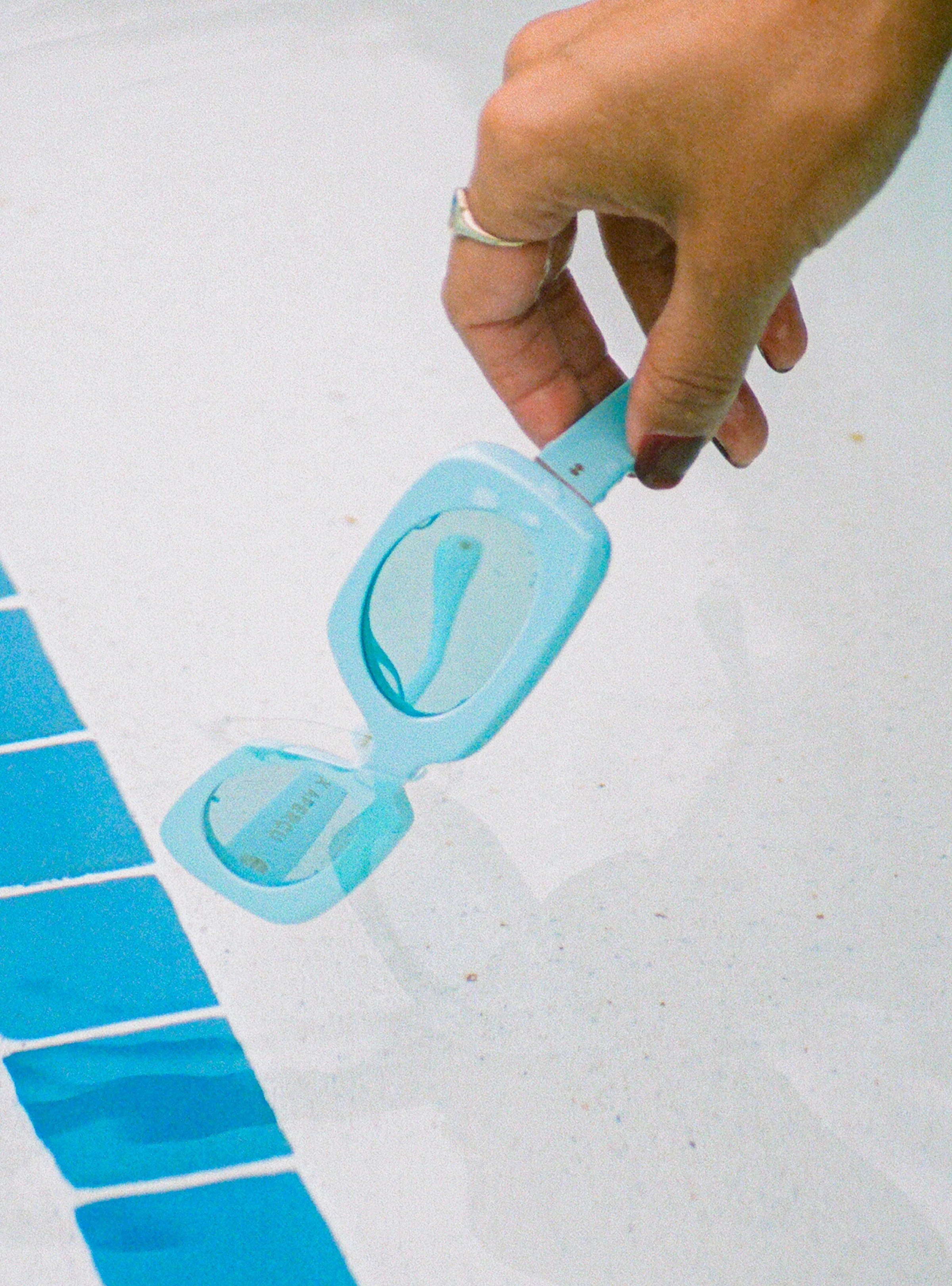 Alyssa 01 - Image 4