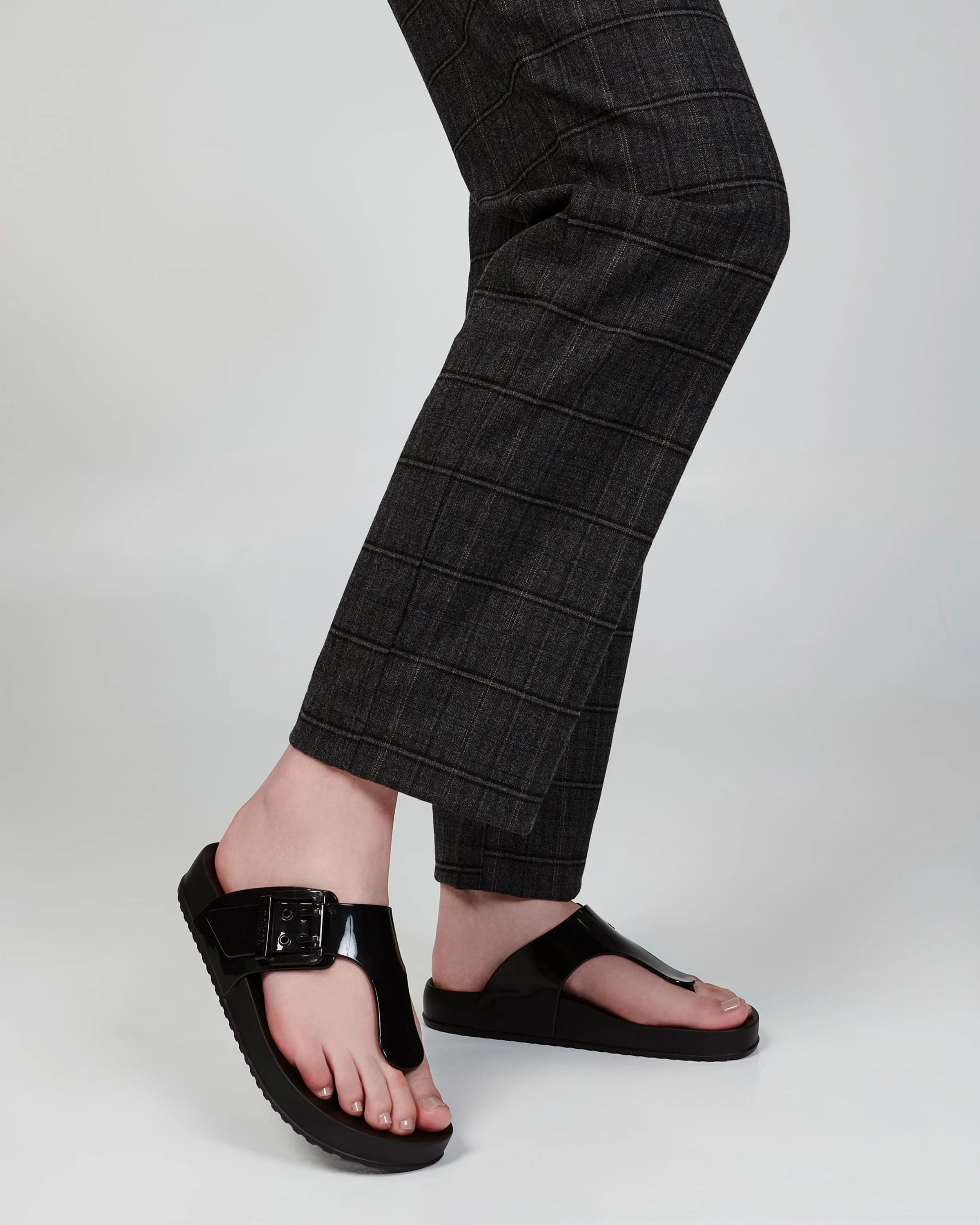 Cozy Flip Flop - Black