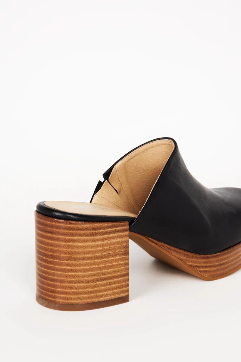 Facts Leather Platform Clog - Image 11