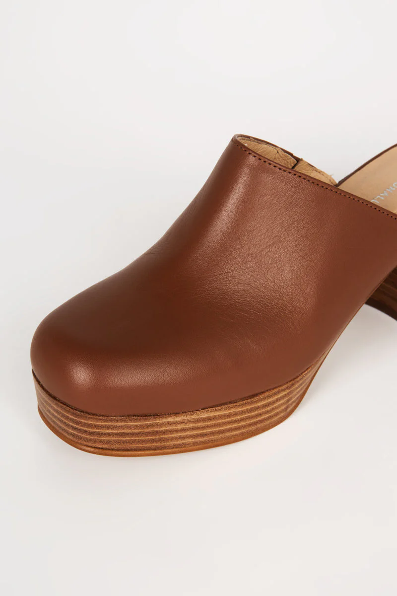 Facts Leather Platform Clog - Image 4