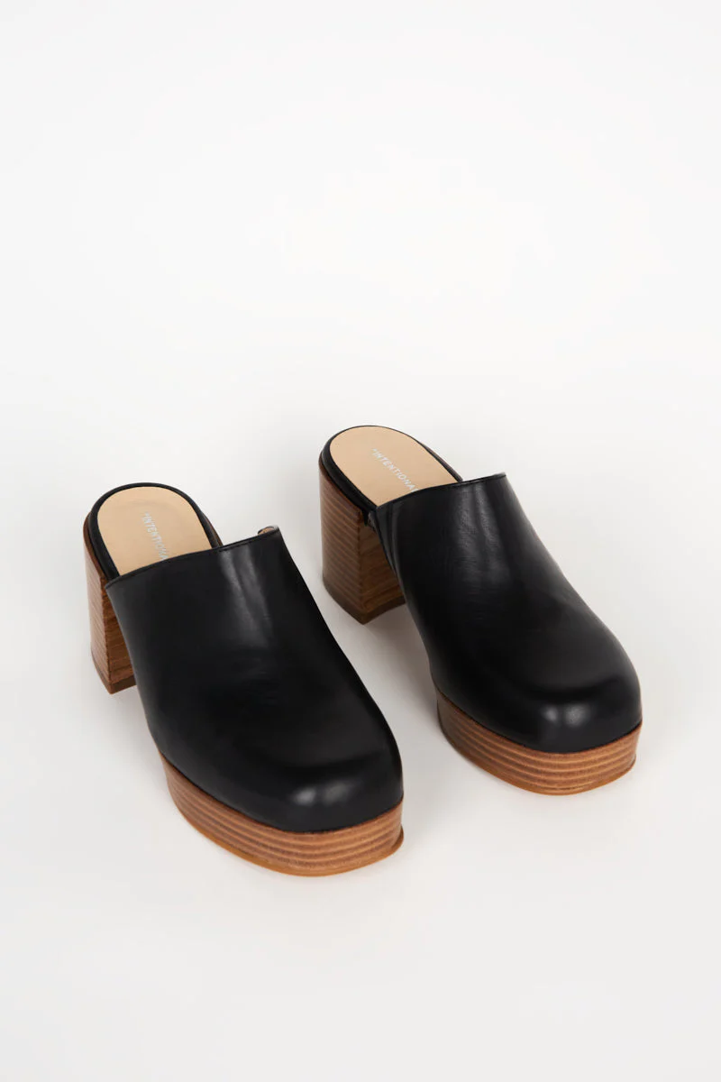 Facts Leather Platform Clog - Image 9