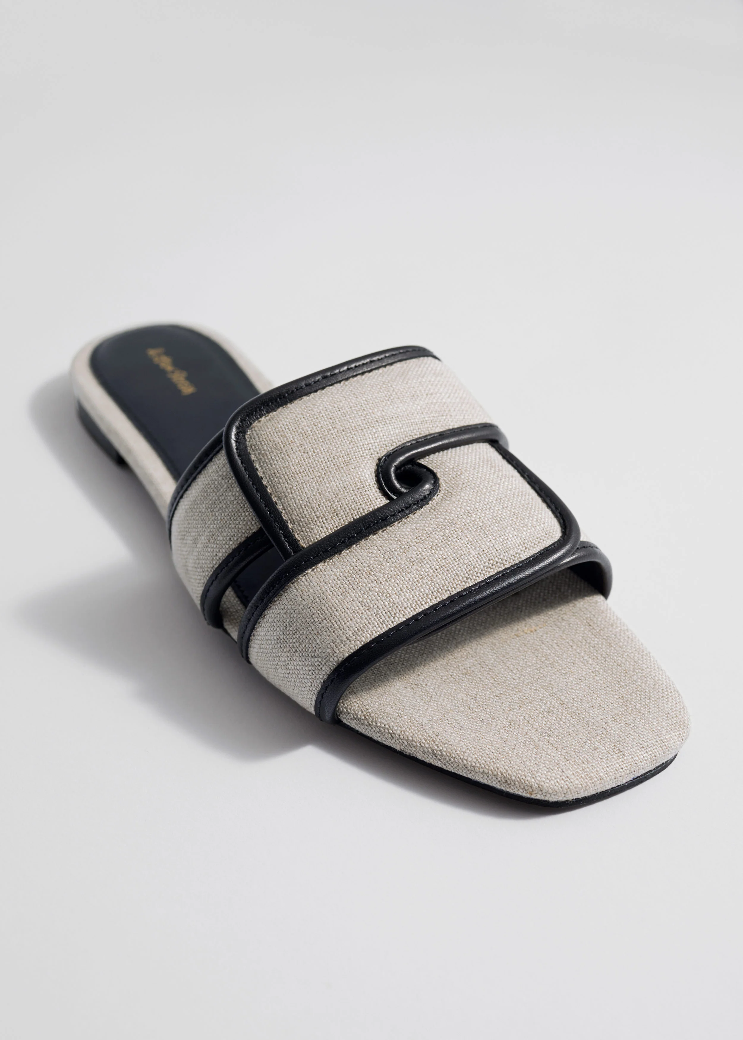 Faye Summerflat - Beige - Image 4