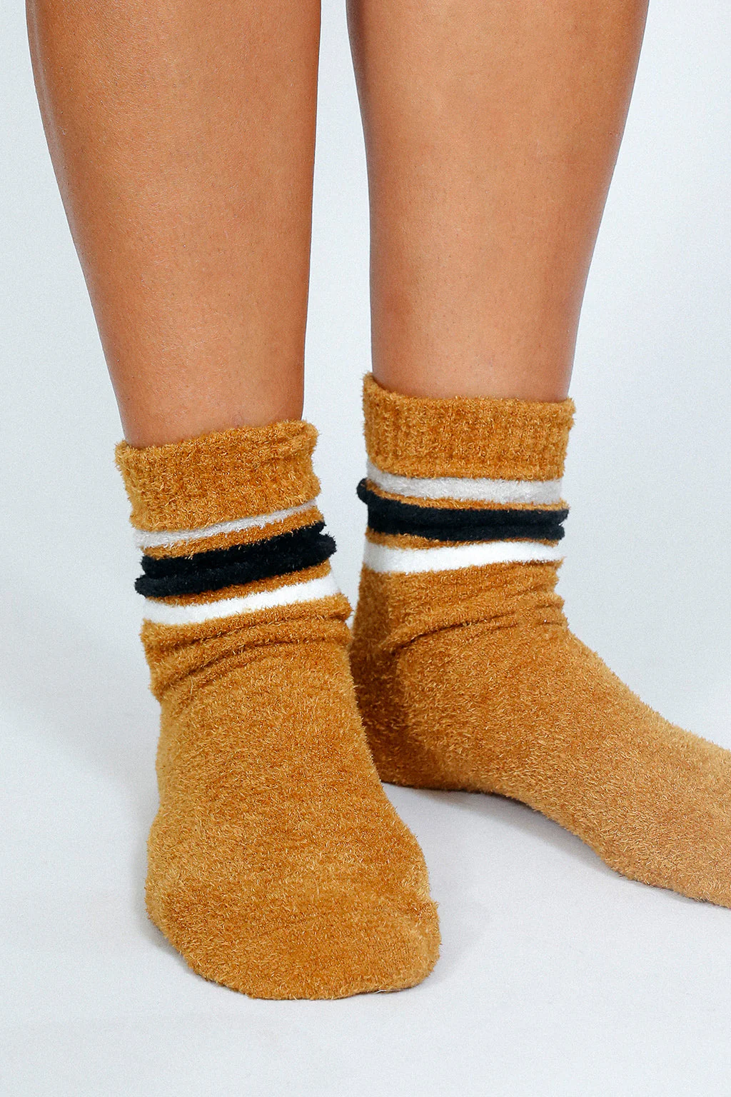 Flour Plush Teddy Ankle Socks - Caramel - Image 4