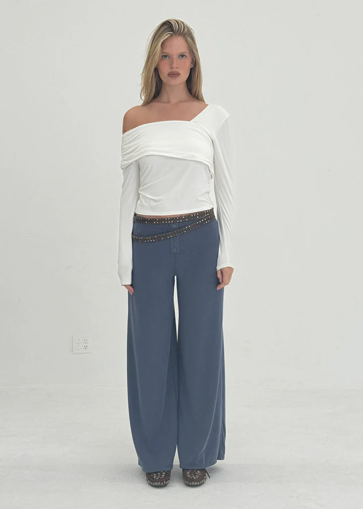 Half Open Shoulder Top - White