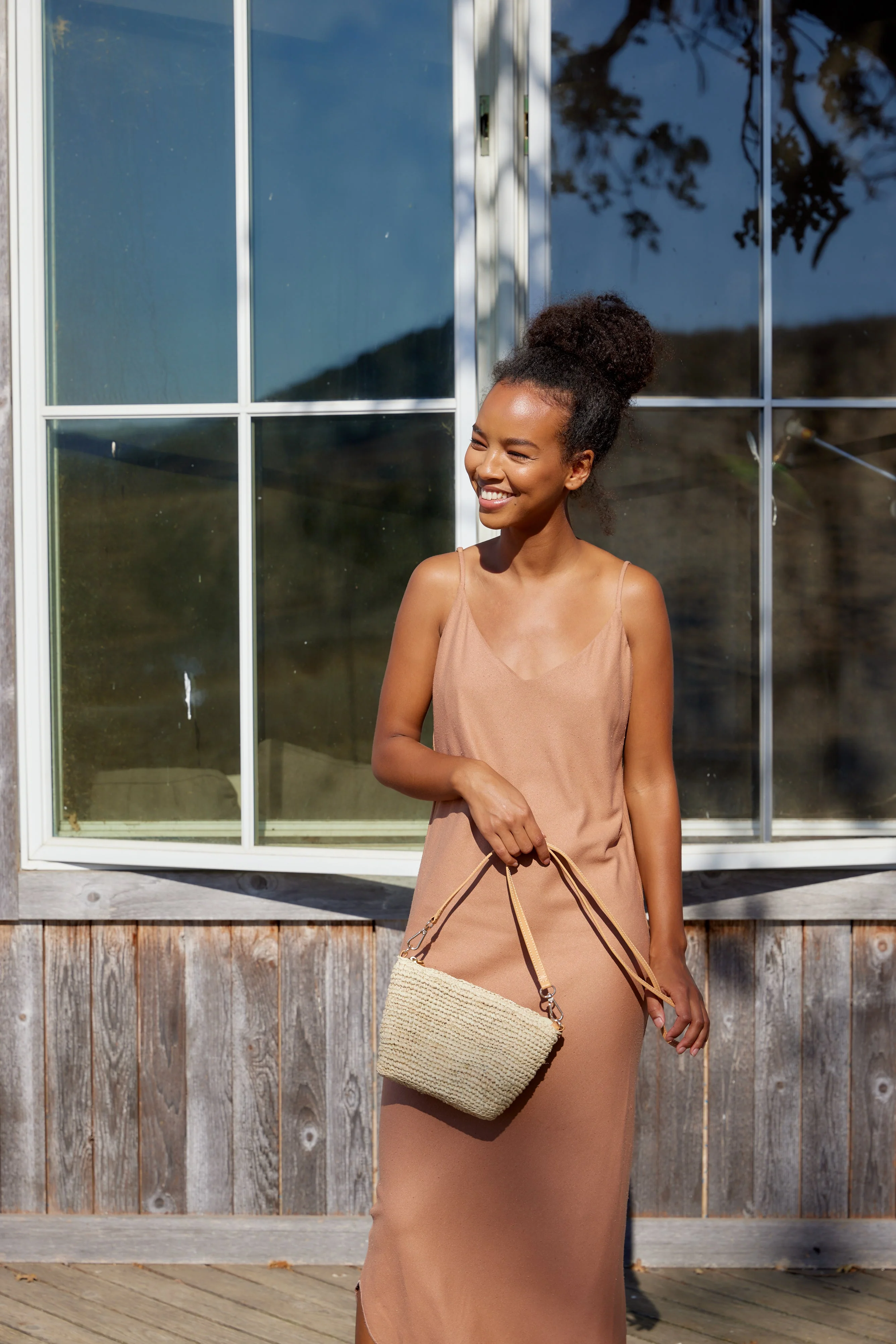 Harley Straw Crossbody Clutch Bag - Image 4