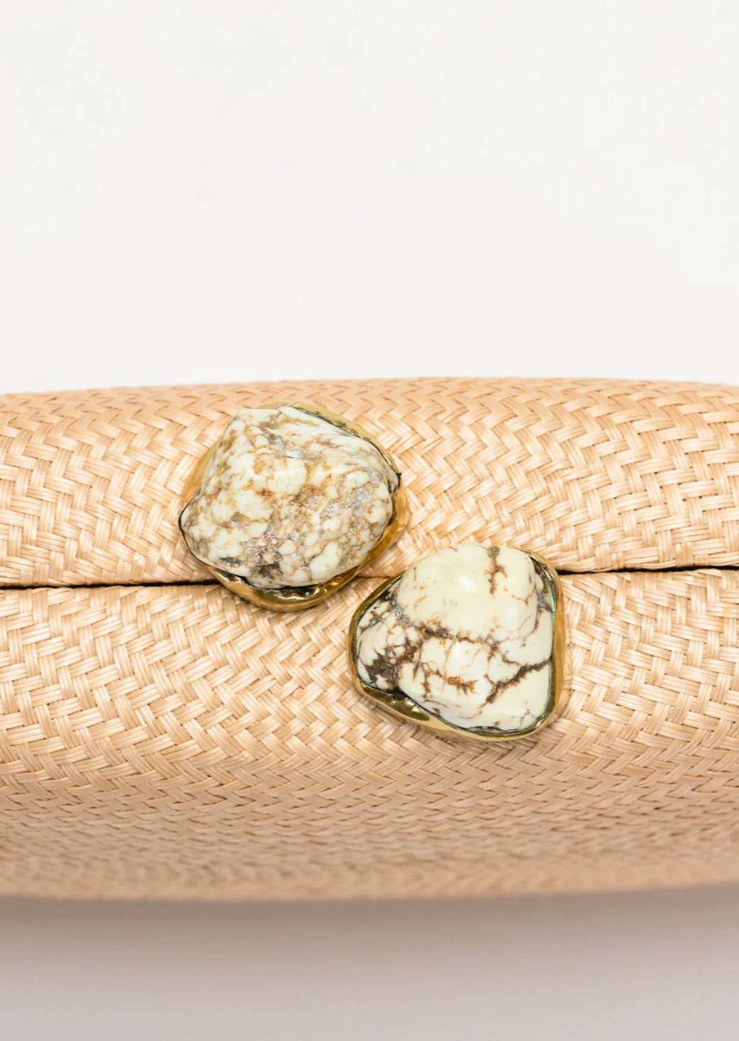Jen clutch with white Stone - Image 4