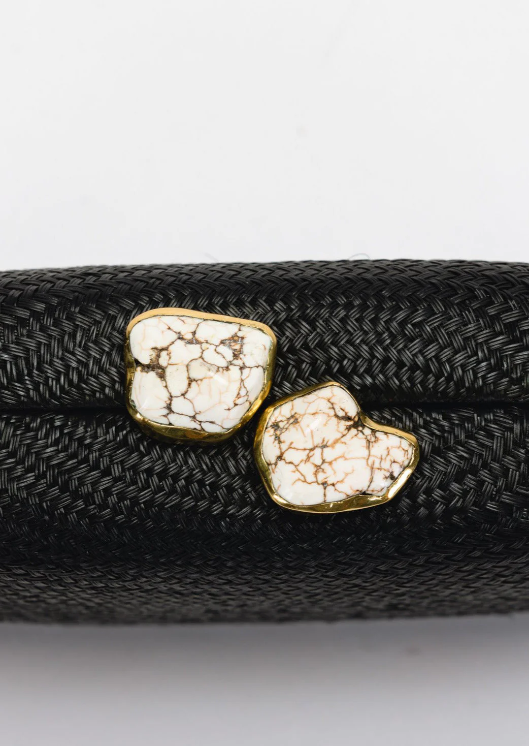 Jen clutch with white Stone - Image 4