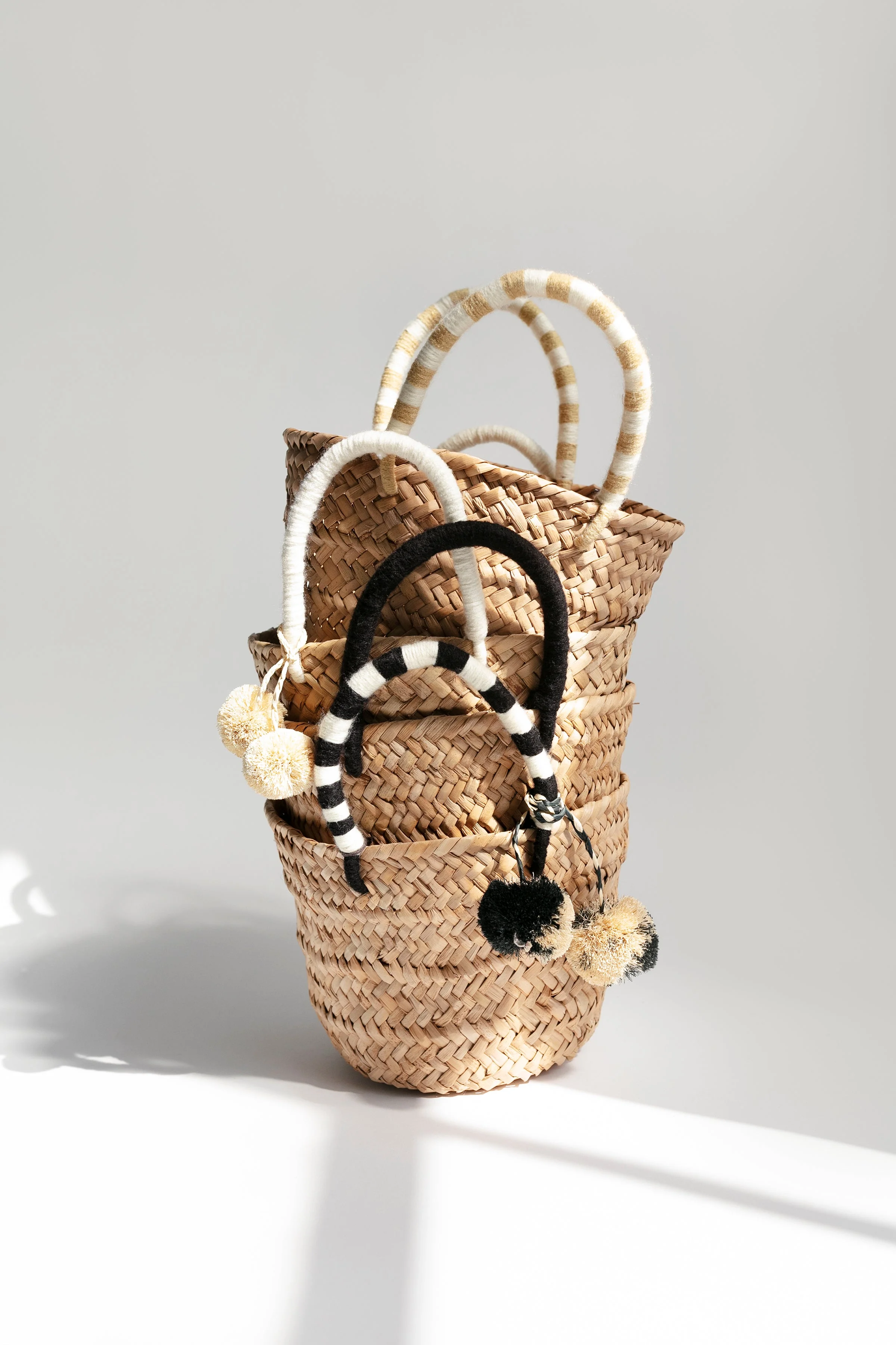Mini St Tropez Pom Pom Straw Tote - Image 4