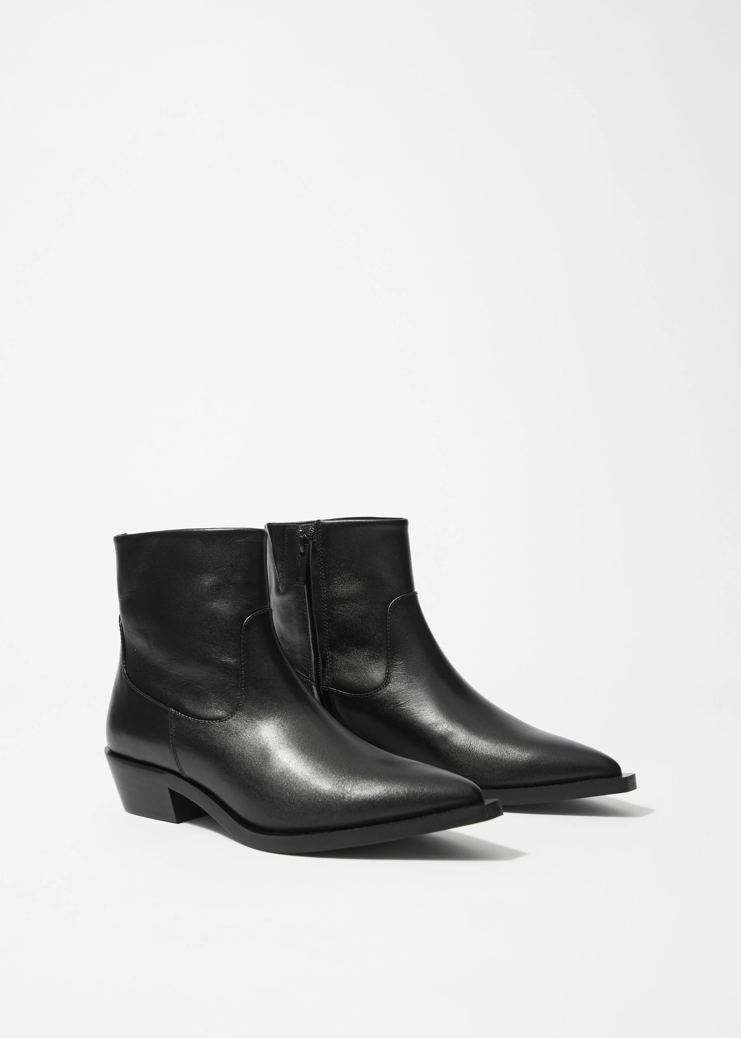 Minny Flat - Black