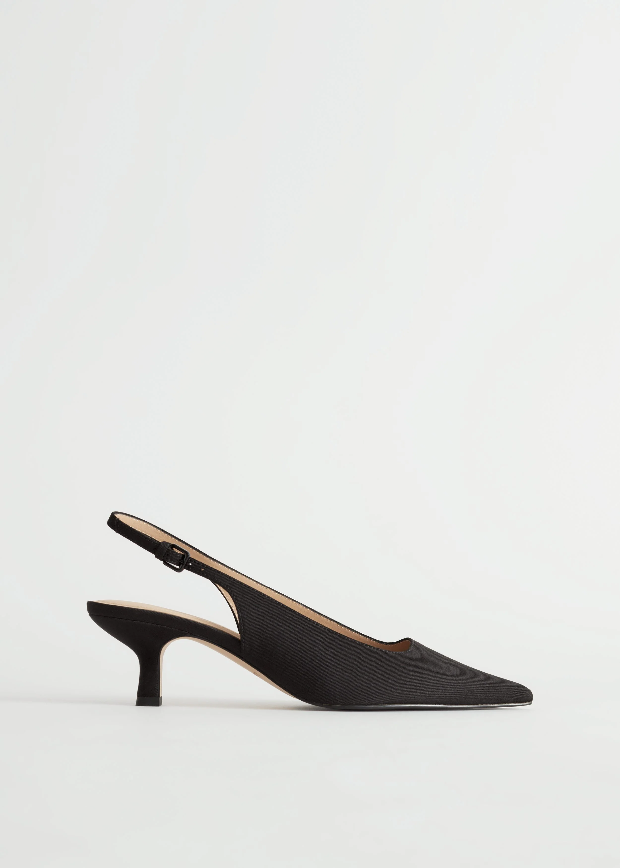 Helmi Pump - Black - Image 2