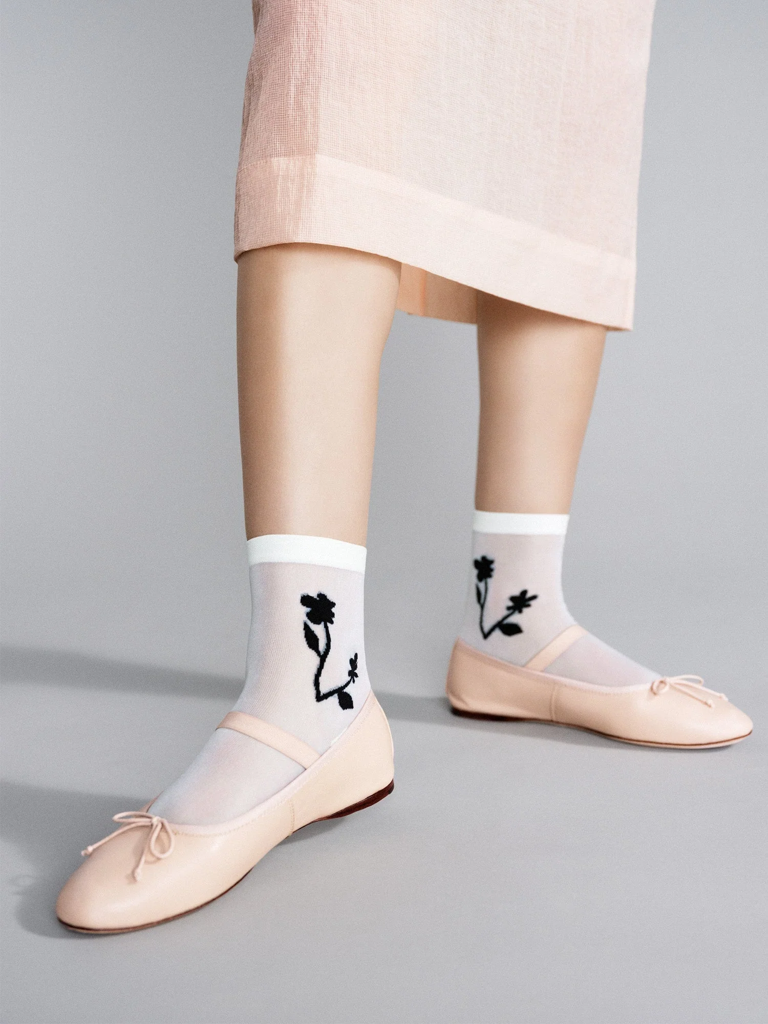 Shadowplay Sheer Short Crew Sock - Image 2