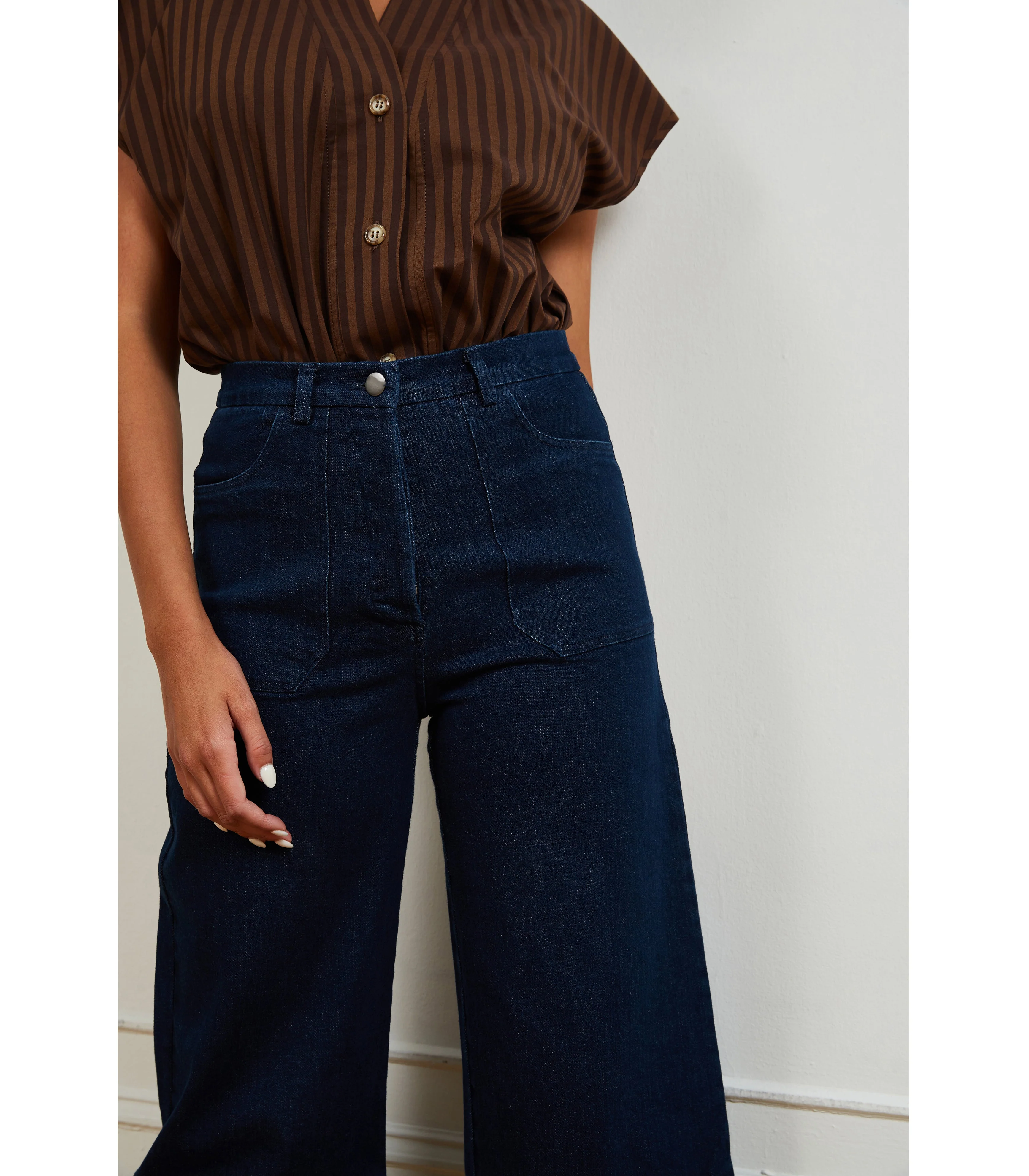 Simone Wide Crop Jeans - Dark Indigo - Image 3