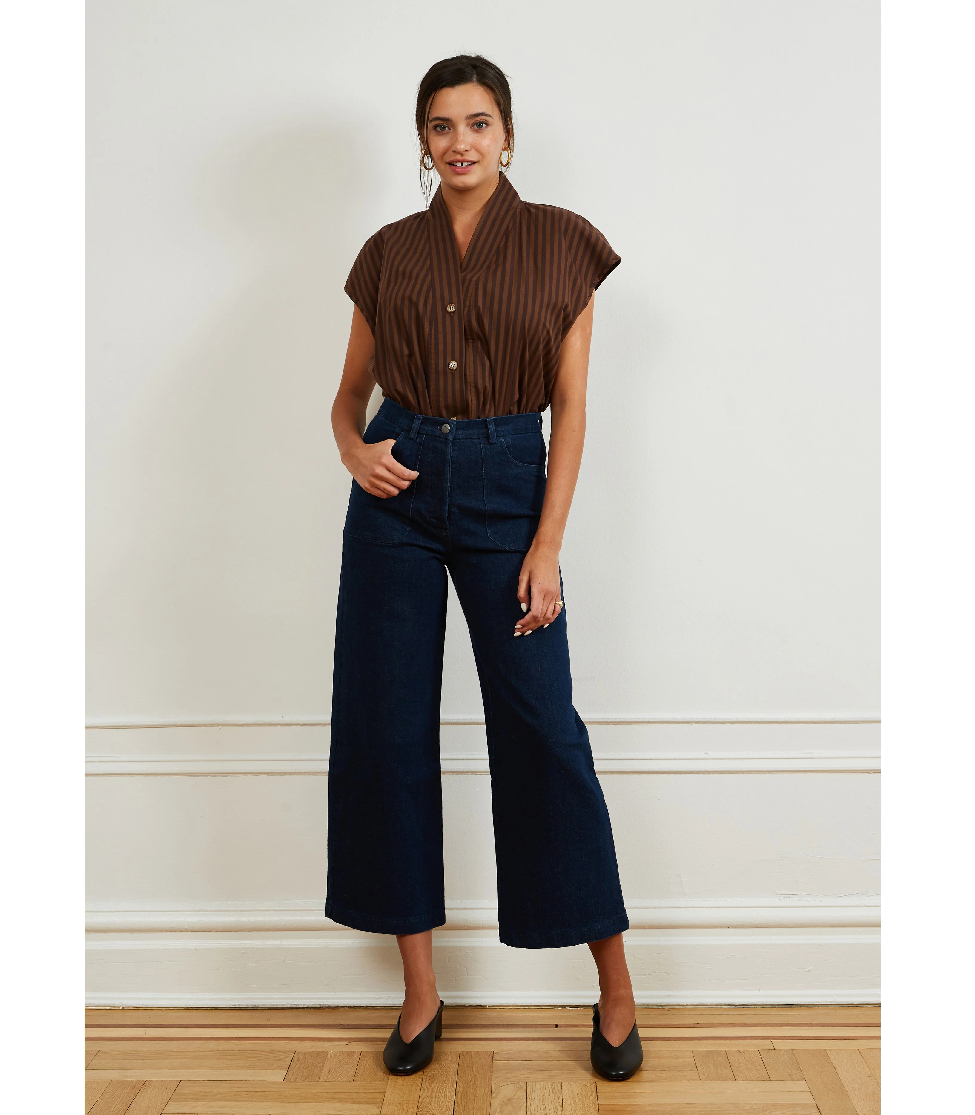 Simone Wide Crop Jeans - Dark Indigo - Image 4