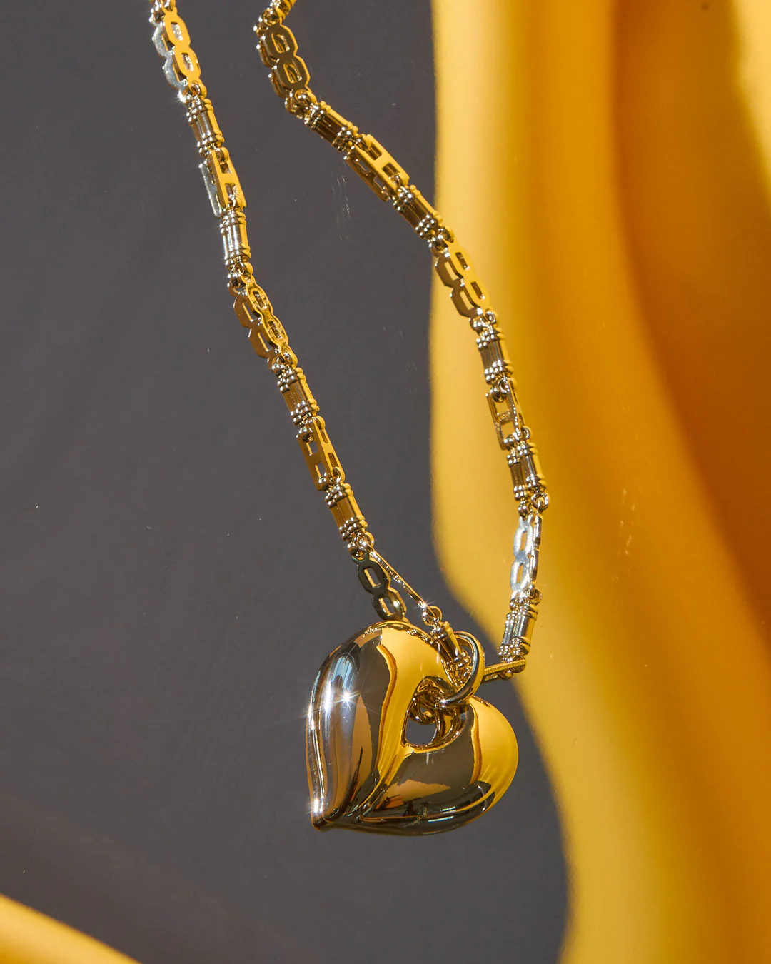 The Corazon Statement Necklace - Image 10