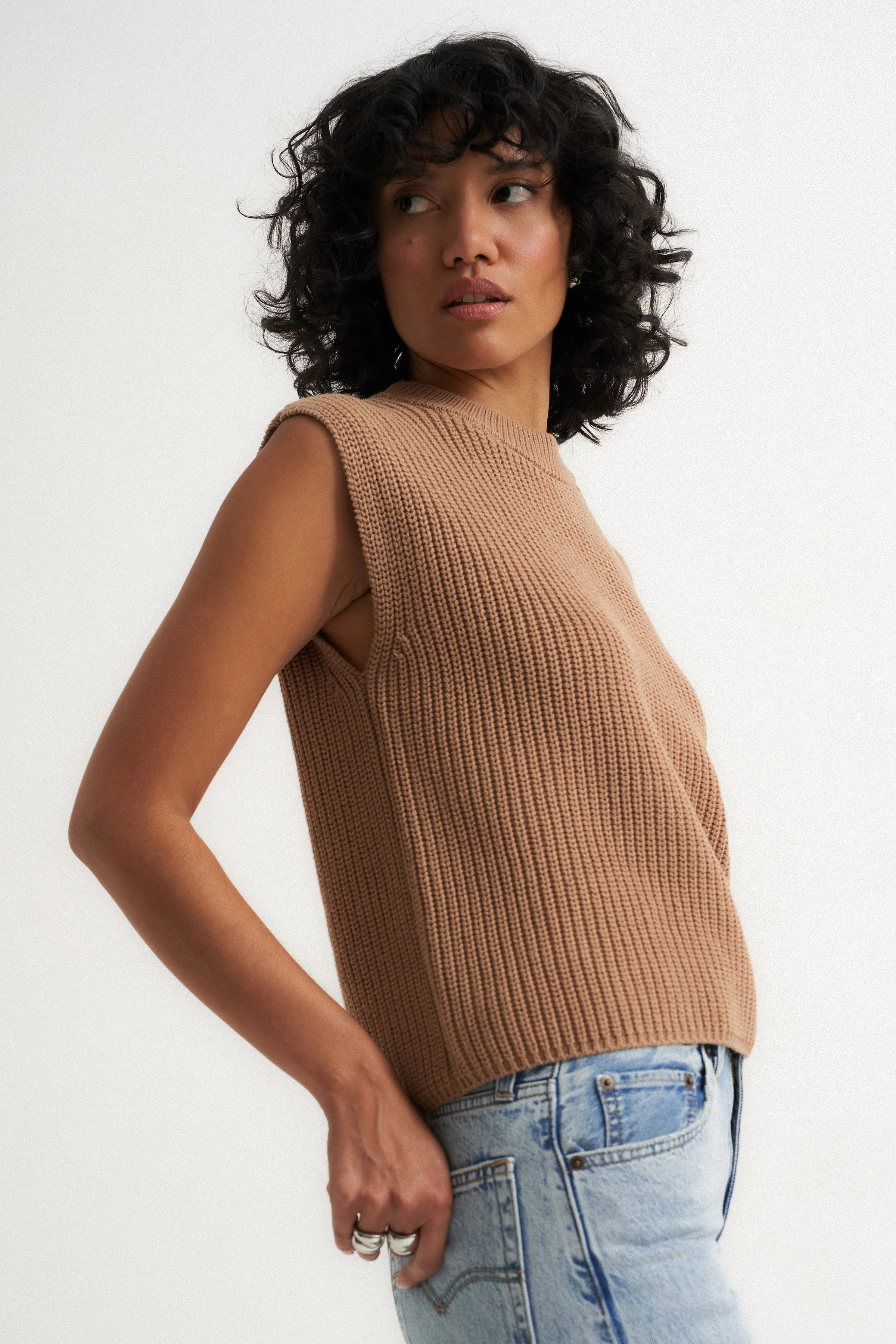 The Muscle Tee - Camel